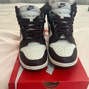 Nike Men's Dark Brown and White Sneakers